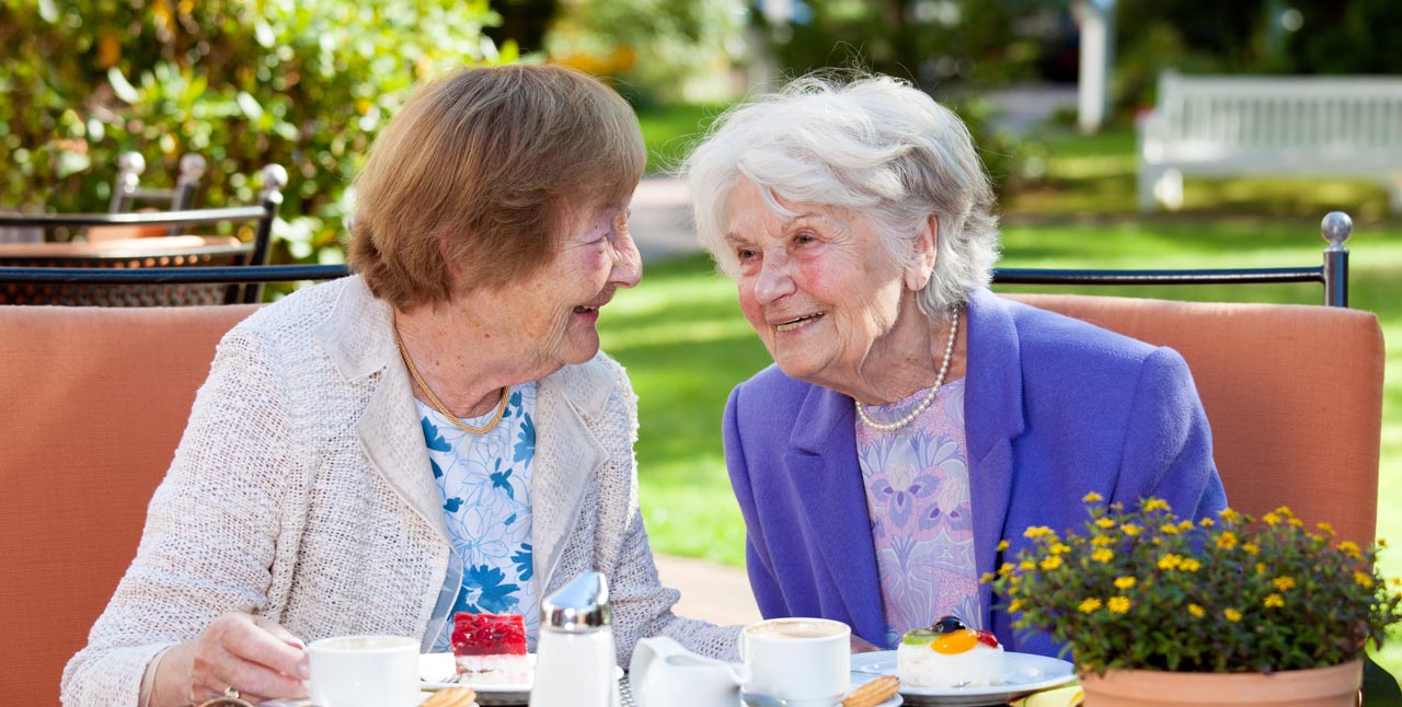 5 reasons you may prefer independent living at medicine hat over assisted living
